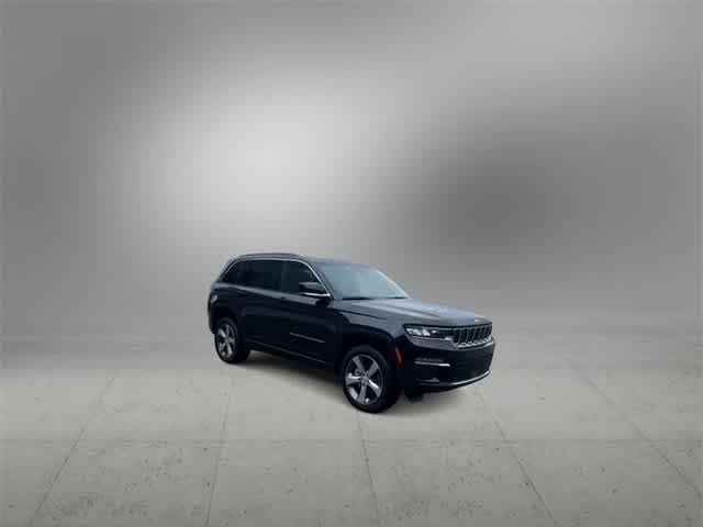 new 2025 Jeep Grand Cherokee car, priced at $49,660