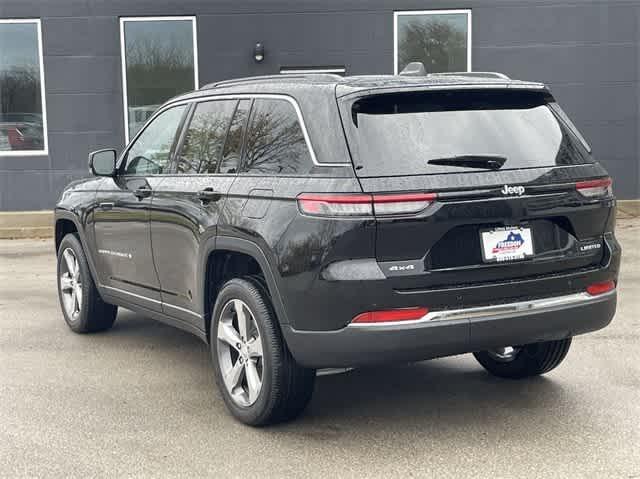 new 2025 Jeep Grand Cherokee car, priced at $49,660