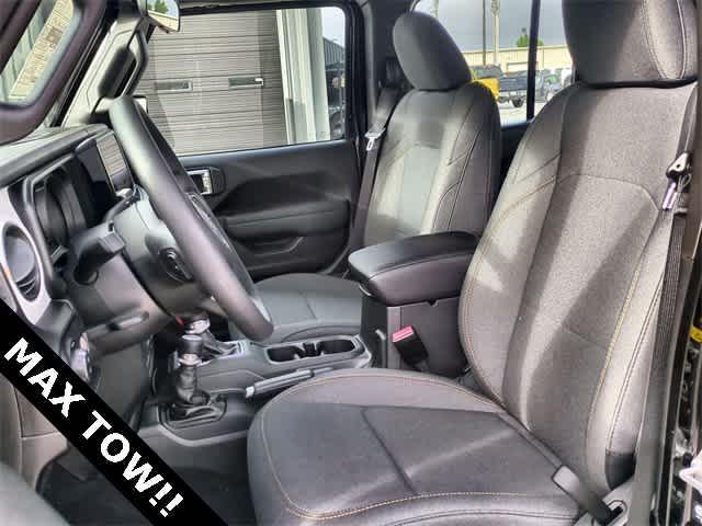 new 2025 Jeep Gladiator car, priced at $37,644