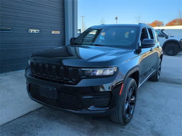 used 2023 Jeep Grand Cherokee car, priced at $26,486