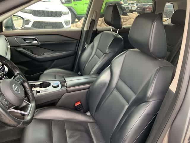 used 2021 Nissan Rogue car, priced at $15,475