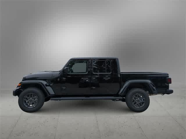 new 2025 Jeep Gladiator car, priced at $41,450