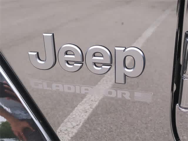 new 2025 Jeep Gladiator car, priced at $41,450