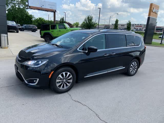 used 2019 Chrysler Pacifica car, priced at $22,141