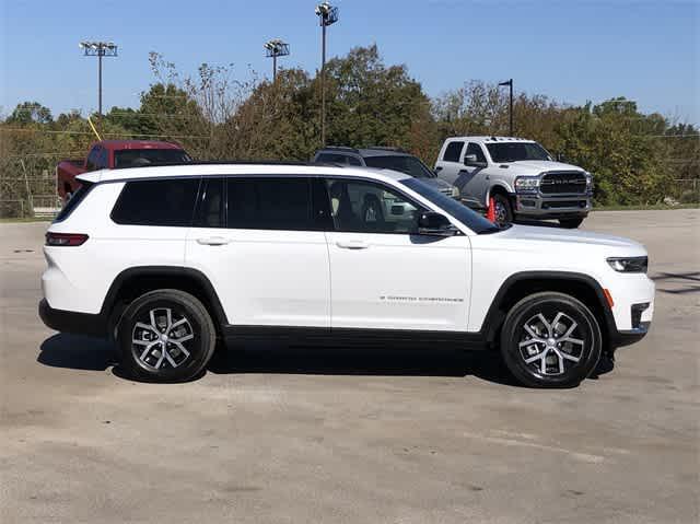 new 2025 Jeep Grand Cherokee L car, priced at $49,215