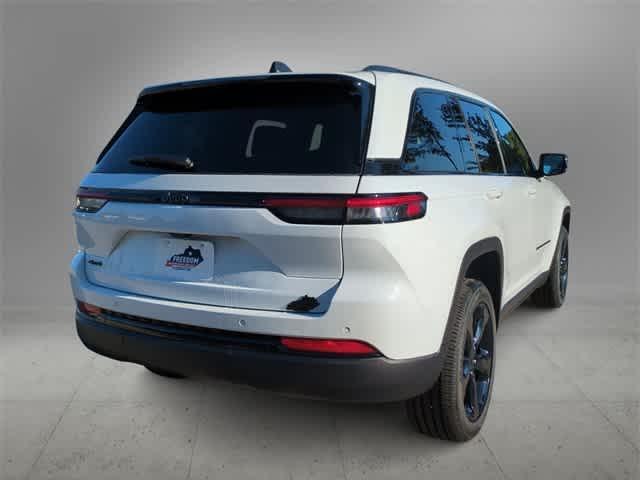 new 2025 Jeep Grand Cherokee car, priced at $40,025