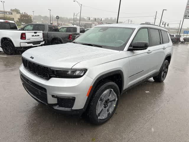 new 2025 Jeep Grand Cherokee L car, priced at $48,215