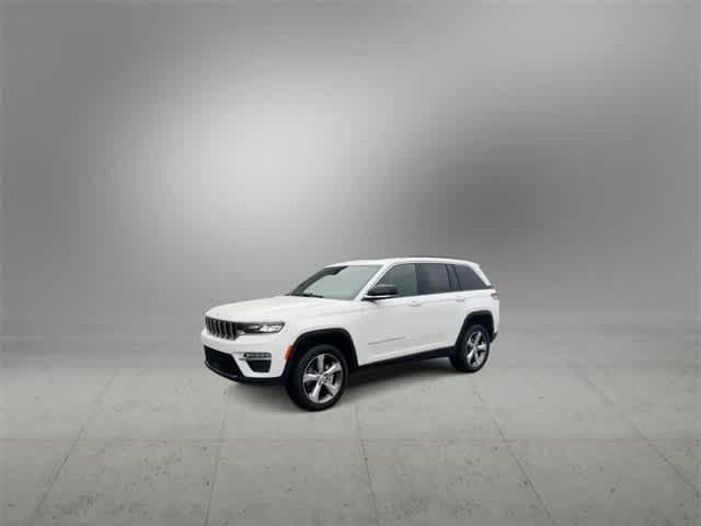 new 2025 Jeep Grand Cherokee car, priced at $49,263