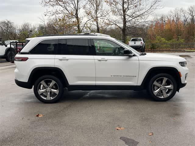 new 2025 Jeep Grand Cherokee car, priced at $49,263