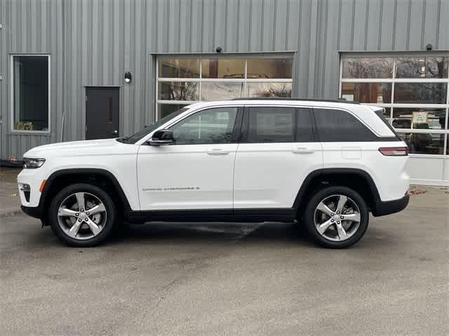 new 2025 Jeep Grand Cherokee car, priced at $49,263