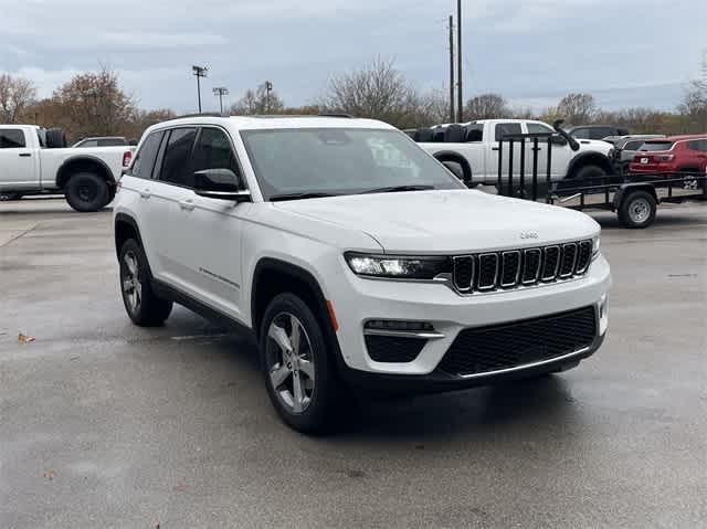 new 2025 Jeep Grand Cherokee car, priced at $49,265