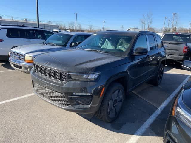 new 2025 Jeep Grand Cherokee car, priced at $45,735