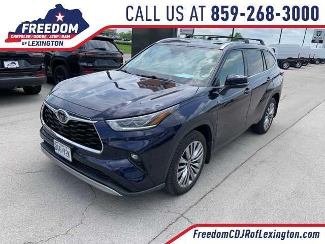 used 2021 Toyota Highlander car, priced at $35,986