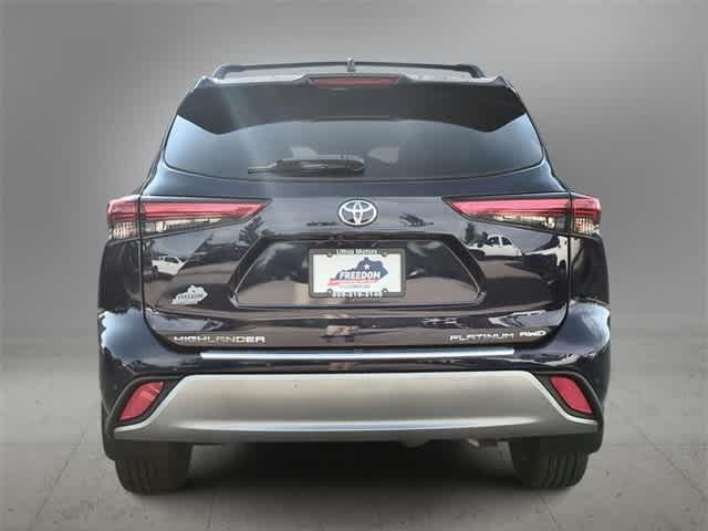 used 2021 Toyota Highlander car, priced at $34,177
