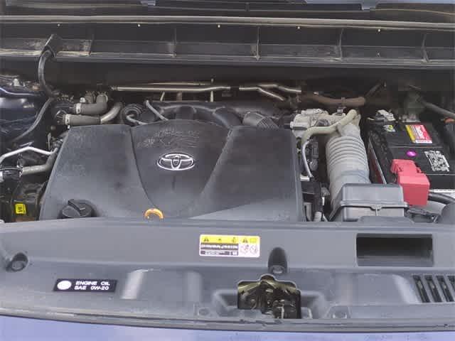 used 2021 Toyota Highlander car, priced at $34,177