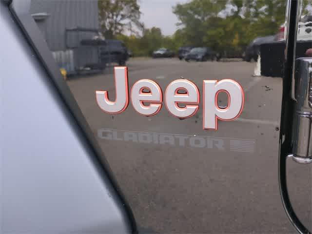 new 2025 Jeep Gladiator car, priced at $55,690