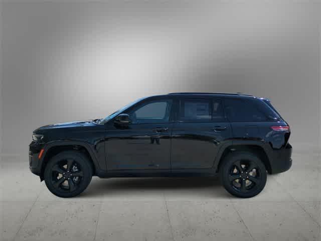 new 2025 Jeep Grand Cherokee car, priced at $40,620