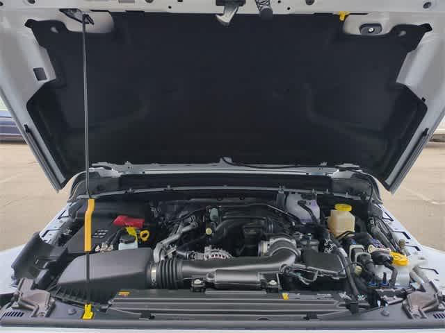 new 2025 Jeep Gladiator car, priced at $40,925