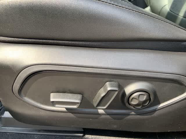 used 2024 Jeep Grand Cherokee L car, priced at $39,995