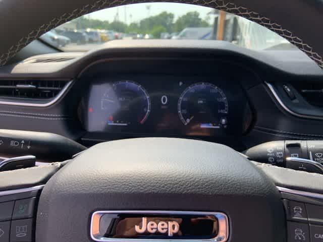 used 2024 Jeep Grand Cherokee L car, priced at $39,995