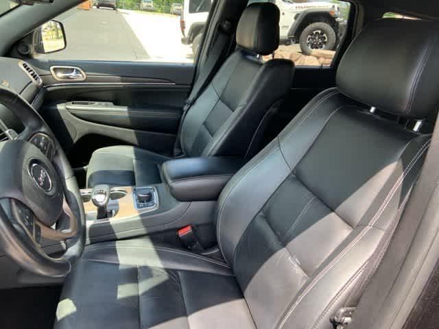 used 2015 Jeep Grand Cherokee car, priced at $15,595