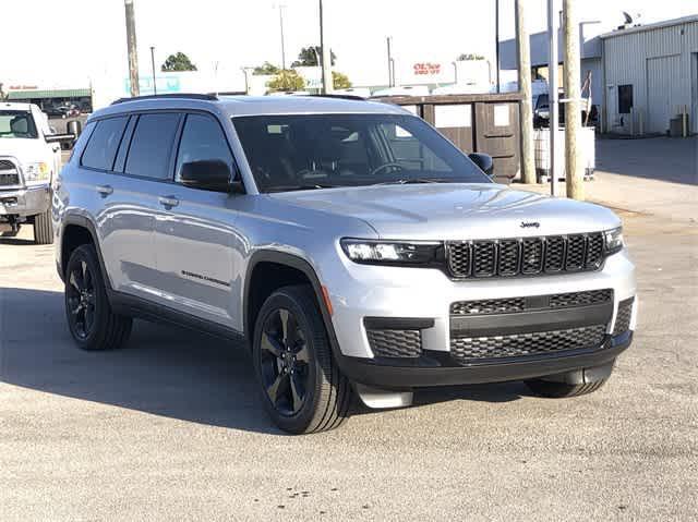 new 2024 Jeep Grand Cherokee L car, priced at $45,400