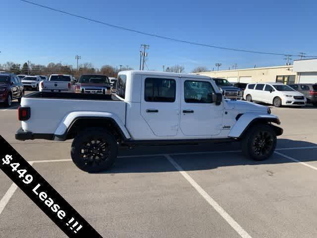 new 2025 Jeep Gladiator car, priced at $39,140