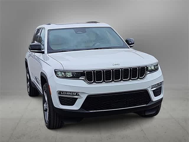 new 2025 Jeep Grand Cherokee car, priced at $47,526