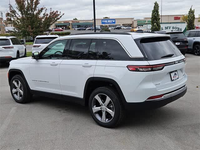 new 2025 Jeep Grand Cherokee car, priced at $47,526