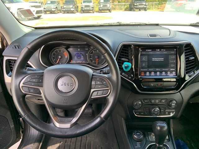 used 2019 Jeep Cherokee car, priced at $17,220