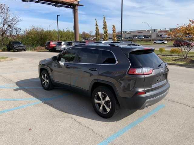 used 2019 Jeep Cherokee car, priced at $17,220