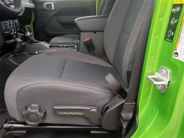new 2025 Jeep Wrangler car, priced at $41,285