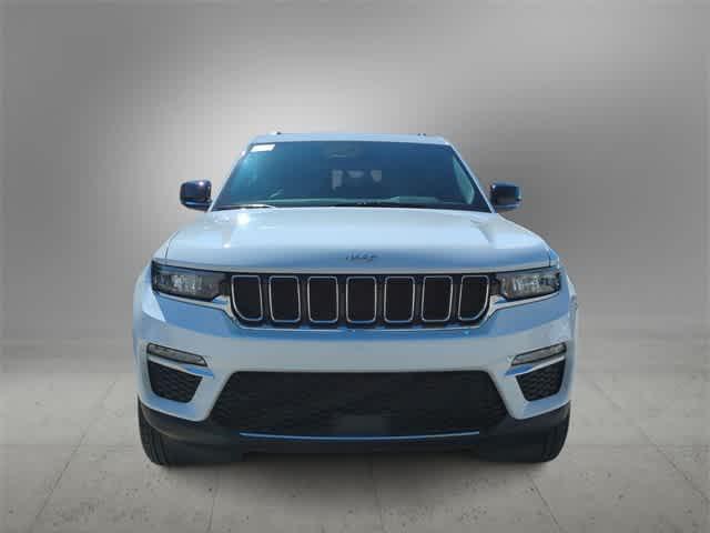 new 2025 Jeep Grand Cherokee car, priced at $39,420