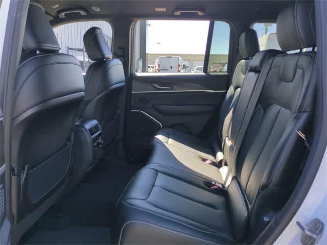 new 2025 Jeep Grand Cherokee car, priced at $39,420