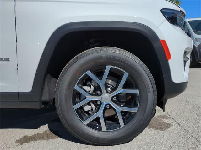 new 2025 Jeep Grand Cherokee car, priced at $39,420