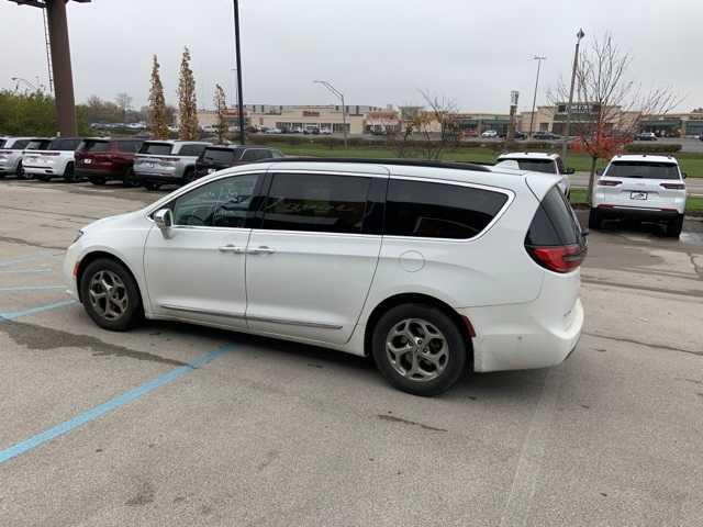 used 2022 Chrysler Pacifica car, priced at $27,535