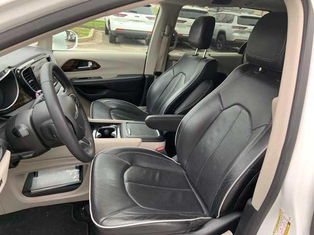 used 2022 Chrysler Pacifica car, priced at $27,535