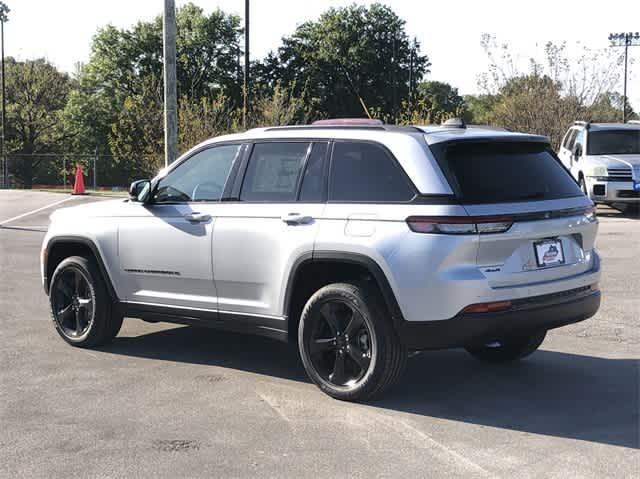 new 2024 Jeep Grand Cherokee car, priced at $42,910