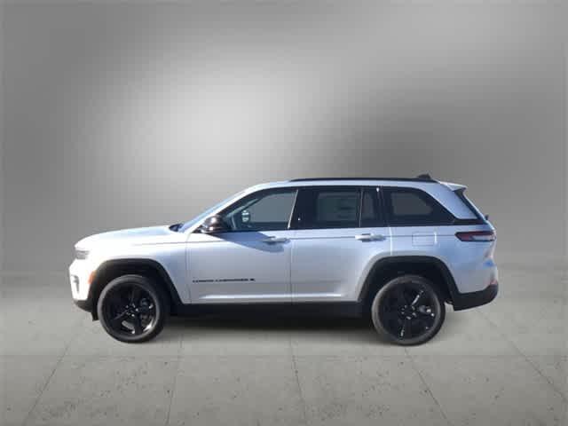 new 2024 Jeep Grand Cherokee car, priced at $42,910