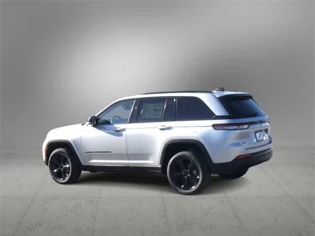 new 2024 Jeep Grand Cherokee car, priced at $42,910