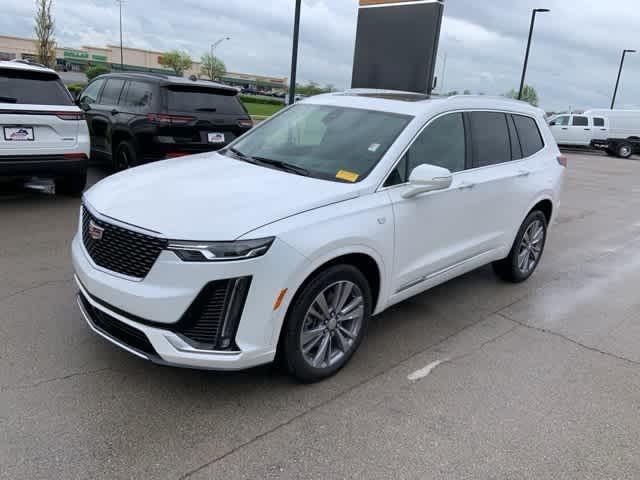 used 2025 Cadillac XT6 car, priced at $57,500