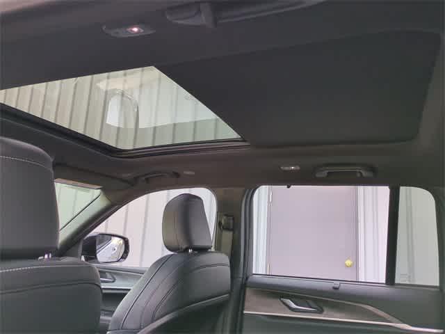 new 2025 Jeep Grand Cherokee car, priced at $46,315