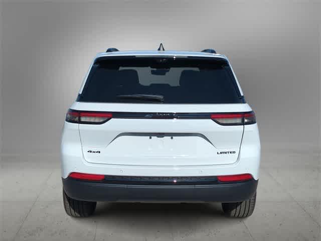 new 2025 Jeep Grand Cherokee car, priced at $46,315