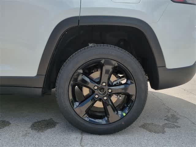 new 2025 Jeep Grand Cherokee car, priced at $46,802