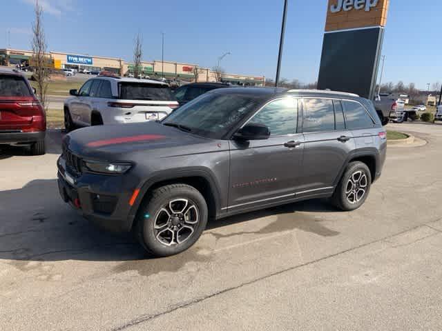 used 2022 Jeep Grand Cherokee car, priced at $35,236