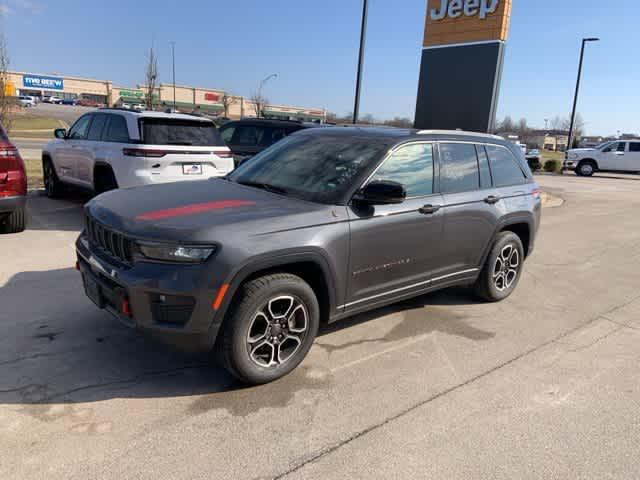 used 2022 Jeep Grand Cherokee car, priced at $35,236