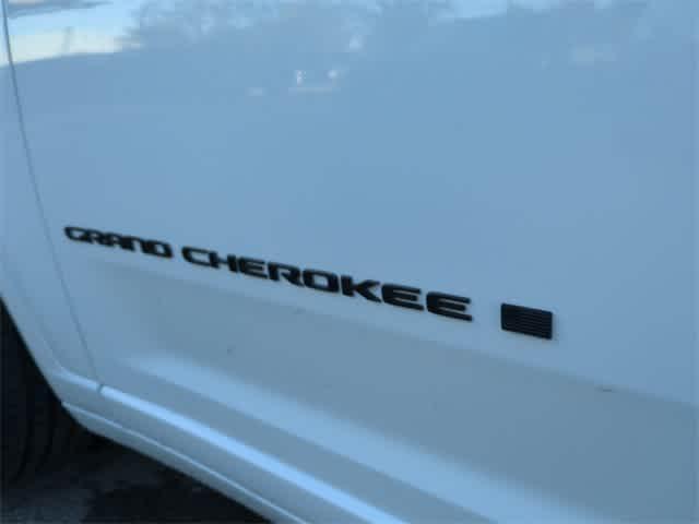 new 2025 Jeep Grand Cherokee car, priced at $54,735