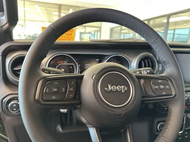 used 2023 Jeep Gladiator car, priced at $38,580
