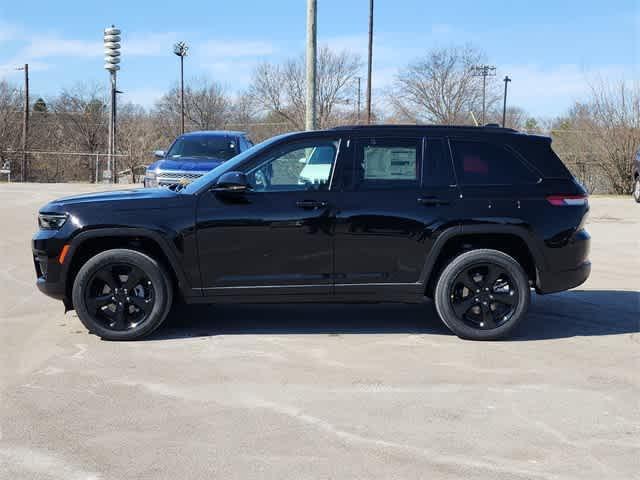 new 2025 Jeep Grand Cherokee car, priced at $43,370