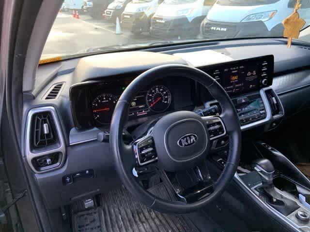 used 2021 Kia Sorento car, priced at $21,625